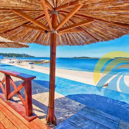 Holiday home House Dragan 1980 *